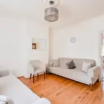 Zone 2 London Cottage