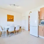 Zone 2 London Cottage