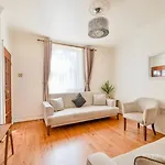 Zone 2 London Cottage